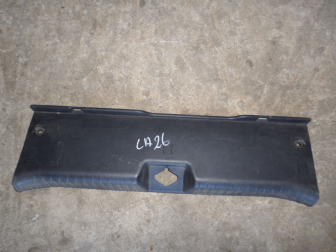 Накладка панели задней багажника 96834012 96615899 Шевроле Лачетти на Хэтчбек - царапины, -  БУ