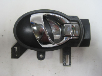 Ручка двери 806701HA0B внутренняя передней правой Ниссан Жук F15 с 10 по 14г - БУ