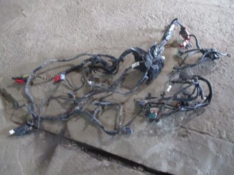 Проводка жгут моторного отсека Фиеста 1,6л МКПП 1930013 с блоком предохранителей F7BT14K012AFC, - БУ