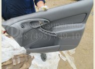 Облицовка двери Форд Фокус 1 передней правой YS41A23942DA1CBV Седан USA, - БУ