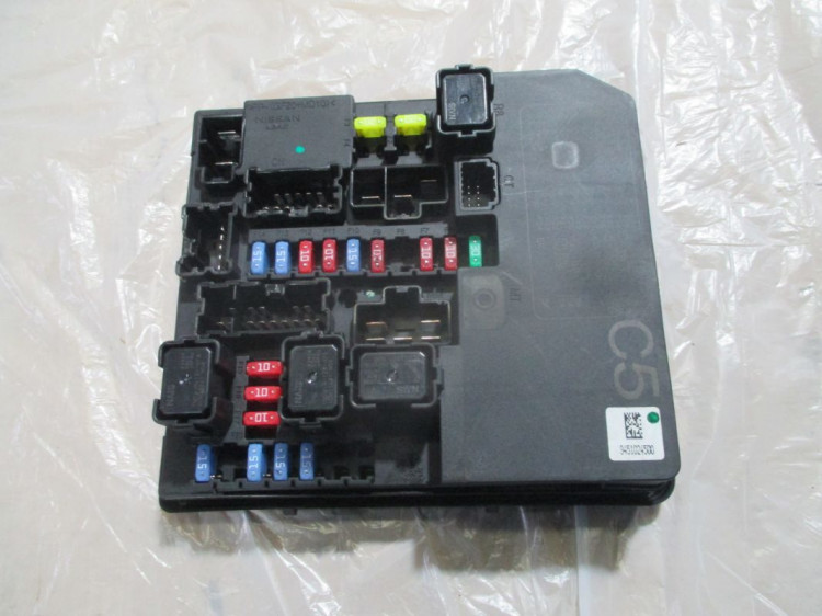 Блок предохранителей IPDM C5 284B71KA2D 9451024500 Ниссан Жук F15, F15E ...