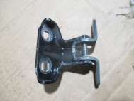 Петля двери задней 13501714 правой верхняя Шевроле Круз Орландо Все кузова 13276349,  15932619, - БУ