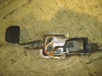 Педаль тормоза Ниссан Тиида N17X 465013AN0A Ноут Микра Альмера с 2011 года, - БУ