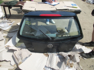 Крышка багажника Фольксваген Поло 6QE827025E с 2001 по 2009 год, - БУ Черная в сборе