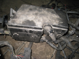 Блок предохранителей под капотом 3M5T14A067BC Форд Фокус 2, C-MAX подкапотный 1342985, - БУ