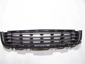 Решетка радиатора 1400417 13247248 центральная нижняя Опель Астра H с 2007г - 5-ти дверка, - GM