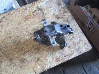 Подушка двигателя на КПП левая Фольксваген Поло 01-09г 6Q0199555AS Skoda Fabia 2007-2015 c МКПП - БУ