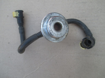 Регулятор давления топлива 1053950 FIZE-AA 9F775-AA981128B Форд Фокус 1, - БУ