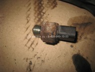 Датчик заднего хода LR001351, 30684617 на МКПП Фрилендер 2 Дизель 2,2 литра TC DW12, - БУ