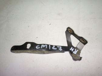 Петля капота правая 96602020 Шевроле Спарк М200 - цвет Черный - CM-127 - БУ