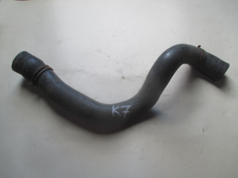 Шланг охлаждения радиатора нижний 13118385, 1337717 Опель Астра H мотор 1,8 литра Z18XE - K-7, - БУ