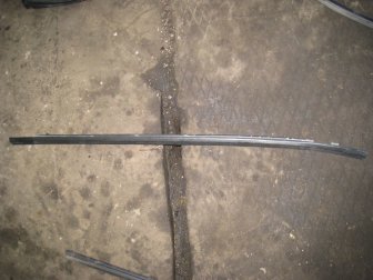 Молдинг стекла двери задней правой 832204Y000 наружный Киа Рио 3, - БУ