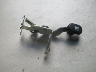 Ручка лючка бензобака 8157022002 815702H901 815703X000 Киа Рио 3 Hyundai SOLARIS, - БУ