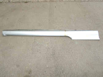 Накладка порога правая 96600362 050309 T054-467 Chevrolet Aveo Т200 Хэтчбек 3 дверный - Серебро - БУ