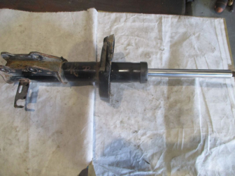 Амортизатор передний Шевроле Круз Опель Астра J правый 13354021 Зафира С газомасляный - БУ