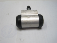 Цилиндр тормозной задний 0K30A26610 5340278A01 Suzuki Сузуки SX4 Citroen C3 Opel Agila - Bosch