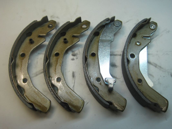 Колодки задние 96268686, 96446178, 96446177 Дэу Матиз Тико Шевроле Спарк тормозные - AT