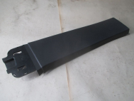 Облицовка стойки центральной правая нижняя 13113921, 331985437 Опель Астра H Хэтчбек - Черная, - БУ