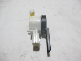 Датчик положения педали тормоза 13579090 13583371 Шевроле Авео Т300 Кобальт с автоматической КП - БУ