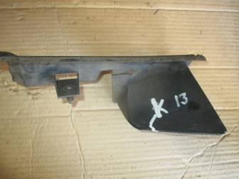 Дефлектор радиатора охлаждения левый 1XS418B407AE 2M518B407AB XS418B407AE Форд Фокус 1, - БУ