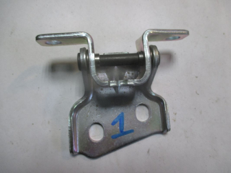 Петля двери передней левой нижняя 96513037, 96513039 Дэу Матиз Шевроле Спарк М200, - GM