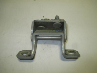Петля крышки багажника правая Шевроле Каптива 96624622 C100R 07C31 C1RH 96661568, 96661618 М994 - БУ