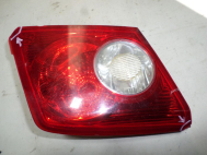 Фонарь задний левый внутренний 96551216 311198L Шевроле Лачетти Хэтчбек - ДЕФЕКТ 2 скола - N-26 - БУ