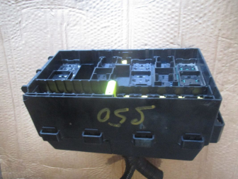 Блок предохранителей под капотом 98AG14A142AC 1062823 Форд Фокус 1 S-50 есть трещина - БУ