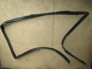 Уплотнитель стекла двери передней левой 17095 Форд Фиеста Mk6 с 2012г, -  БУ