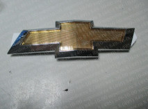 Эмблема решётки радиатора 94730960 95019523 95122465 Шевроле Кобальт Авео Т300 - Крест, - GM 