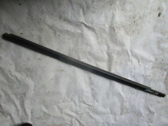 Уплотнитель стекла двери Ниссан Кашкай 82820JD00A задней правой вертикальный J10 c 06-2014г, - БУ