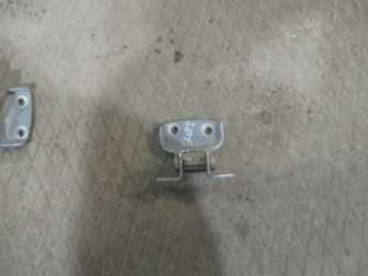 Петля двери передней правой 96541424 низ и верх Шевроле Авео на все кузова: Т200-250-255, - GM