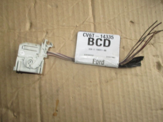 Фишка штекер разъем проводки CV6T14335BCD Форд Фокус 3, - БУ