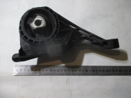 Подушка двигателя передняя 13266524 L3 Шевроле Круз Орландо Опель Астра J с АКПП, - GM