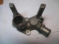 Фланец термостата 1N1G8594BA Форд Фокус 2 Фиеста 1,6л 1221325 Zetec 100лс без отверст датчика - БУ