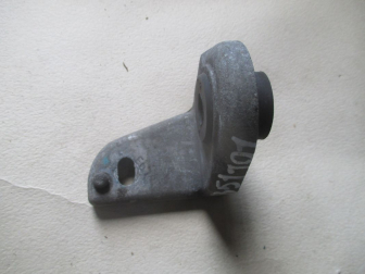 Кронштейн радиатора верхний 96591470 96827332 96351101 6351101 Шевроле Спарк М200 - со втулкой, - БУ