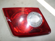 Фонарь задний левый внутренний 96551216 311198L Шевроле Лачетти Хэтчбек - ДЕФЕКТ 2 скола - N-27 - БУ