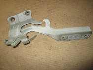 Петля капота Ниссан Жук F15 левая 65401BA60A 654011KA0A с 10-14г- БУ