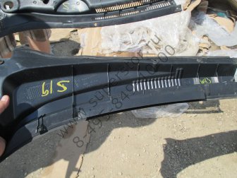 Панель под ветровым стеклом правая 95023018 95173822 95967374 Шевроле Круз - БУ с трещинами