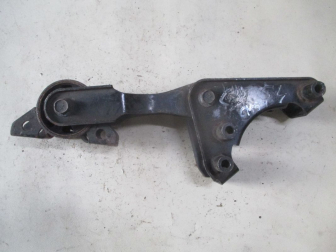 Кронштейн подушки опоры задней 96591290 в сборе с 96412826 и 96591306 Спарк М200 МКПП 1,0л CM54 - БУ