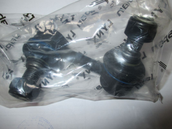 Стойка переднего стабилизатора 4056A133 левая MITSUBISHI PAJERO/MONTERO (2007> LYNXauto