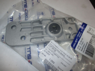 Кронштейн радиатора нижний 13337826 Шевроле Круз, Опель Астра J 13300486 1310008 - Uxclent