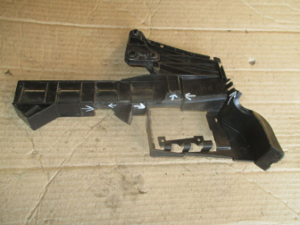 Кронштейн замка задней правой двери 4M51A266B30AD 1469226 Форд Фокус 2 - ЕСТЬ ТРЕЩИНЫ, - БУ