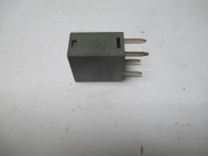 Реле 13500127 Шевроле Круз многофункциональное 0247 Cерое, - БУ