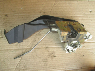 Замок двери Форд Фокус 1 передней правой XS41A21812BF N4W4D-180250 - БУ