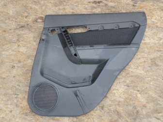 Облицовка двери задней правой P96860728 Шевроле Каптива C100, - БУ