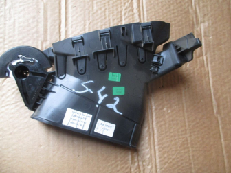 Сопло воздуховода торпеды центральное правое BM51A014L20AC (BC)-3JA6 CV6Z19893AC Фокус Форд 3 - БУ