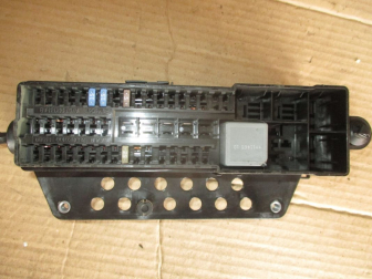 Блок предохранителей в багажнике BV6T14A301HB Форд Фокус 3, - БУ