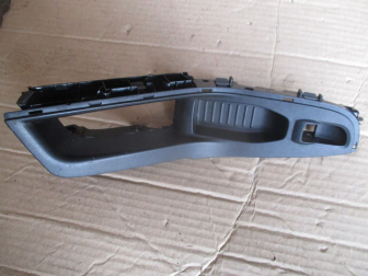 Накладка блока стеклоподъемника двери C1BBA240A40 передней правой 1879928 Форд Фиеста с 08г -  БУ