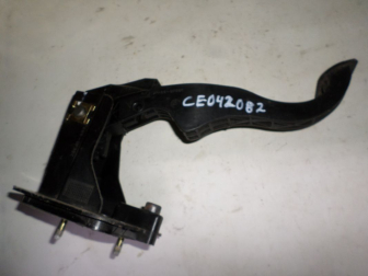 Педаль сцепления 96549143 96549146 CE или CD Шевроле Лачетти с механической МКПП, - БУ